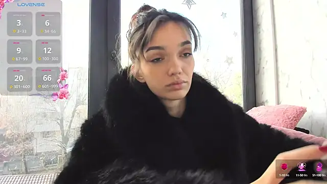 Snapshot of Sassy_Teen chatting on December 2024 10:45:02 AM Sassy Teen online show from December 2024 10:45:02 AM
