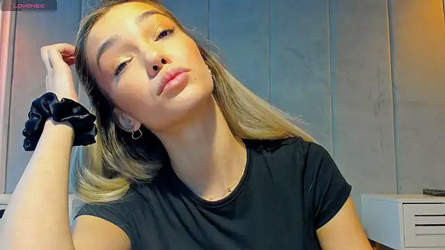 Snapshot of Sassy_Teen chatting on September 2025 08:36:02 AM Sassy Teen online show from September 2025 08:36:02 AM