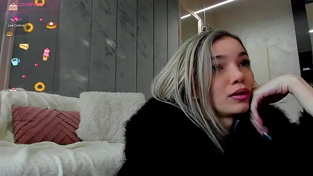 Sassy Teen online show from January 2026 07:35:02 AM