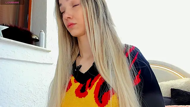 Sassy Teen online show from April 2026 07:52:01 AM