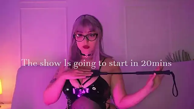 Snapshot of Gloomydoll chatting on June 2026 06:29:02 PM Gloomydoll online show from June 2026 06:29:02 PM