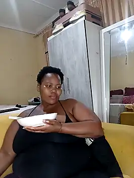 Snapshot of Real1SweetQueen chatting on January 2025 09:36:01 PM Real1SweetQueen online show from January 2025 09:36:01 PM