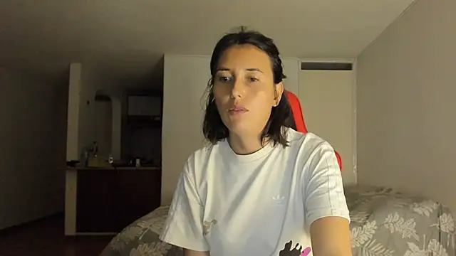 zoe jeane beker online show from February 2025 01:23:02 AM