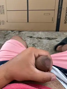 Enrrique30 online show from December 2024 04:49:02 PM