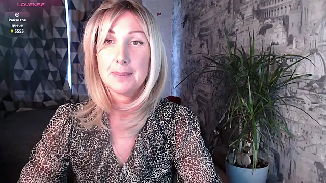 Ariel the mermaid online show from October 2025 07:29:01 AM