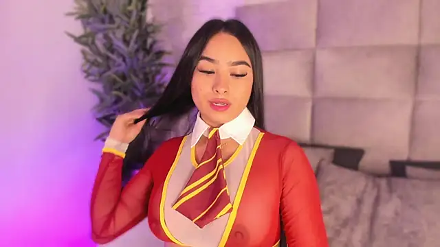 mia crawford online show from November 2025 12:05:01 PM