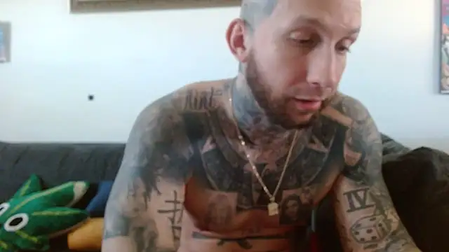 bobbybacala91 online show from March 2025 04:19:02 PM