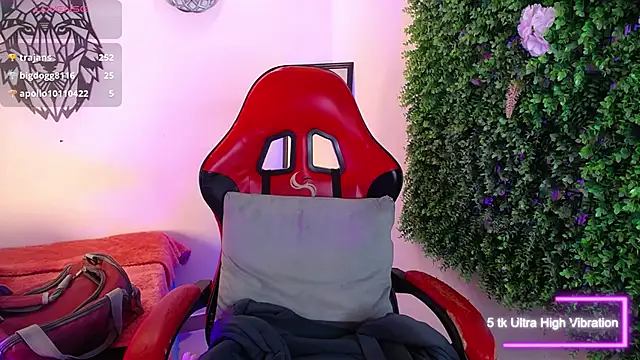 Snapshot of Katy_Van chatting on January 2026 08:52:01 AM Katy Van online show from January 2026 08:52:01 AM