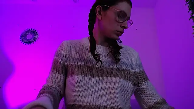 Snapshot of Katy_Van chatting on January 2026 08:29:01 PM Katy Van online show from January 2026 08:29:01 PM