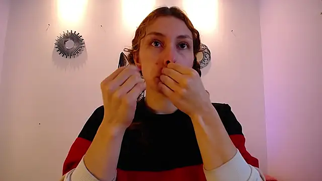 Snapshot of Katy_Van chatting on February 2026 08:58:01 PM Katy Van online show from February 2026 08:58:01 PM