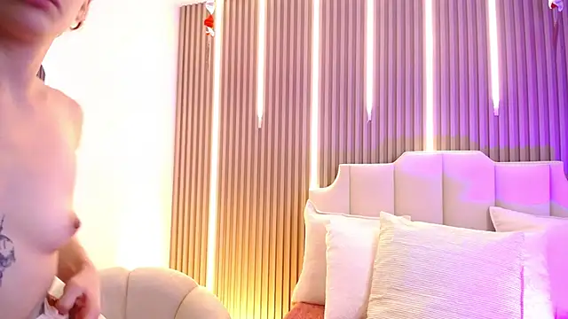 Snapshot of Katy_Van chatting on February 2026 08:57:02 PM Katy Van online show from February 2026 08:57:02 PM