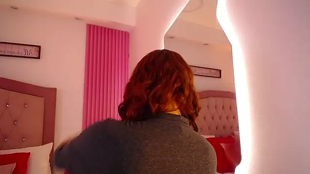 Snapshot of Katy_Van chatting on February 2026 05:05:02 AM Katy Van online show from February 2026 05:05:02 AM