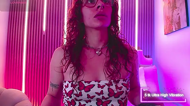 Snapshot of Katy_Van chatting on February 2026 08:30:01 PM Katy Van online show from February 2026 08:30:01 PM