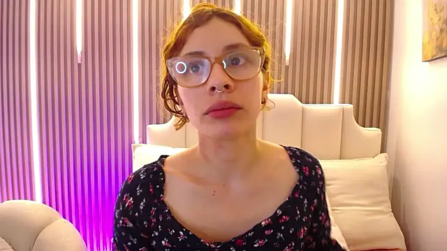 Snapshot of Katy_Van chatting on February 2026 09:04:01 PM Katy Van online show from February 2026 09:04:01 PM