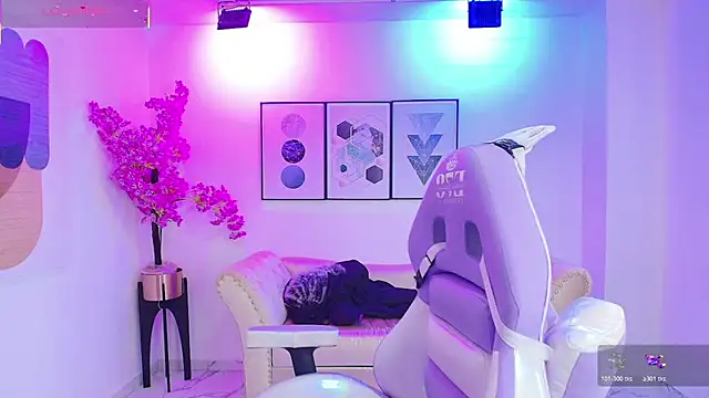 Isa reel online show from October 2025 07:49:01 PM