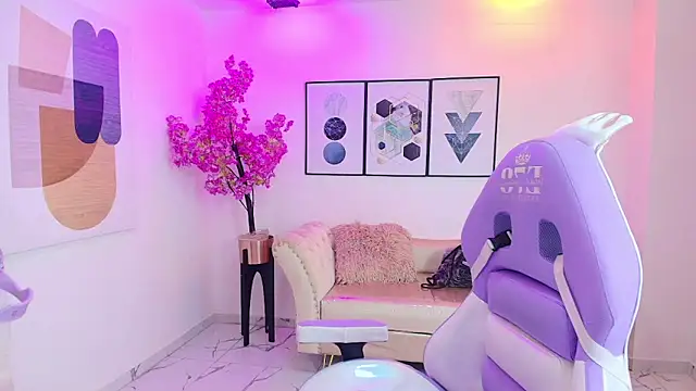 Isa reel online show from November 2025 07:36:02 PM