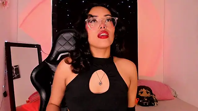 Snapshot of willow_poisson chatting on February 2025 05:27:01 PM willow poisson online show from February 2025 05:27:01 PM