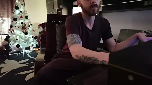 Snapshot of HardAlready chatting on January 2025 10:04:02 AM HardAlready online show from January 2025 10:04:02 AM