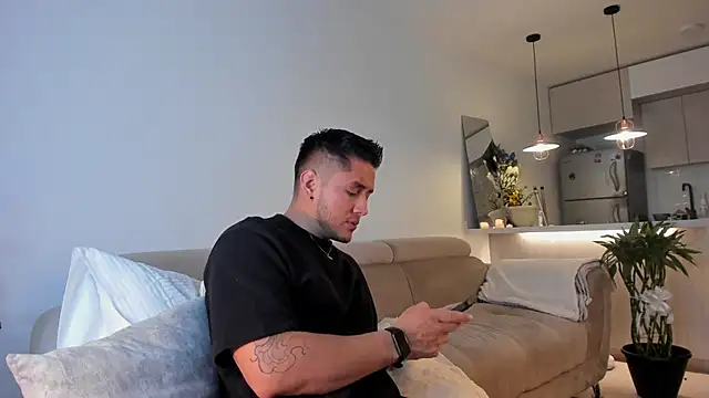 Snapshot of Chriskyle_ chatting on March 2025 01:23:01 AM Chriskyle online show from March 2025 01:23:01 AM