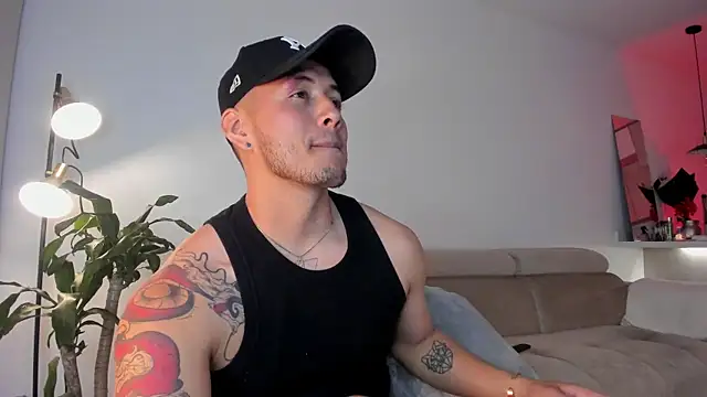 Snapshot of Chriskyle_ chatting on March 2025 05:16:01 AM Chriskyle online show from March 2025 05:16:01 AM