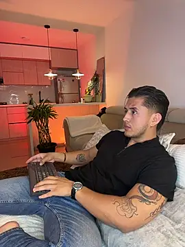 Chriskyle  online show from November 2025 12:35:02 AM