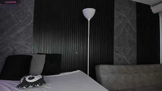 AdammClark1 online show from November 2025 10:10:02 PM