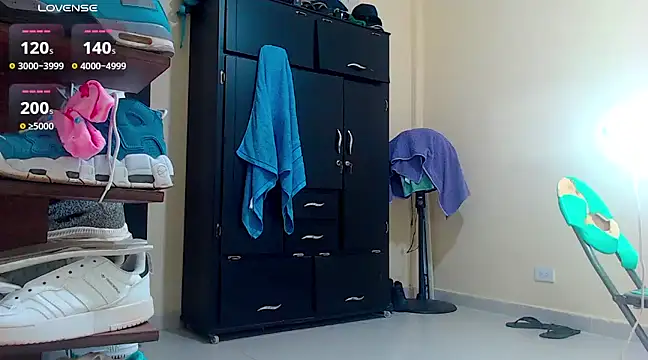 Snapshot of monica_walkert chatting on February 2025 06:24:02 PM monica walkert online show from February 2025 06:24:02 PM