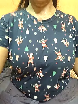 Snapshot of CUTE_SOPHIA- chatting on June 2026 05:12:01 AM CUTE SOPHIA- online show from June 2026 05:12:01 AM
