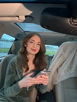 Snapshot of EvieEvans chatting on February 2026 05:00:02 PM EvieEvans online show from February 2026 05:00:02 PM