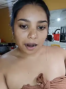 stefanie010 online show from May 2026 06:37:01 PM