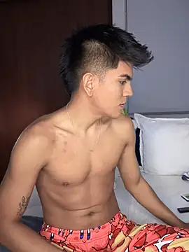 santiago 01 online show from March 2025 12:08:01 AM