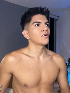 santiago 01 online show from December 2025 12:06:01 AM