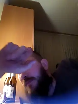 Snapshot of Klinsch chatting on February 2026 09:12:02 PM Klinsch online show from February 2026 09:12:02 PM