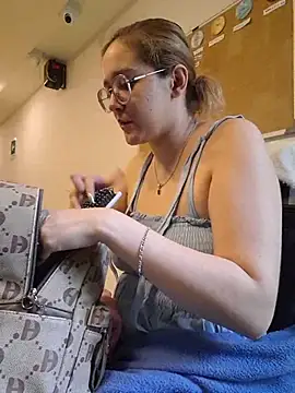 NaomiShimizu online show from April 2026 07:33:02 PM