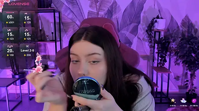 CoralineKeyns online show from November 2025 05:29:02 AM