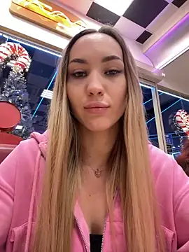 Snapshot of Lunalikaiya chatting on November 2025 02:39:02 PM Lunalikaiya online show from November 2025 02:39:02 PM