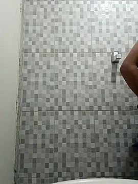 Nicolaskribeiro online show from November 2025 09:32:02 AM