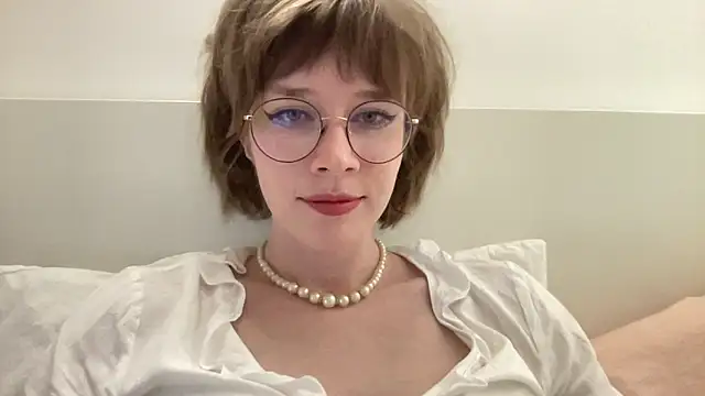 ms christiana online show from June 2026 08:28:01 PM