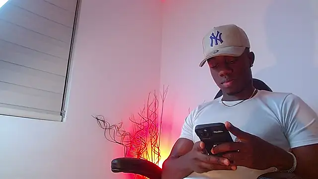 Snapshot of mike_wallace chatting on February 2025 03:44:01 AM mike wallace online show from February 2025 03:44:01 AM