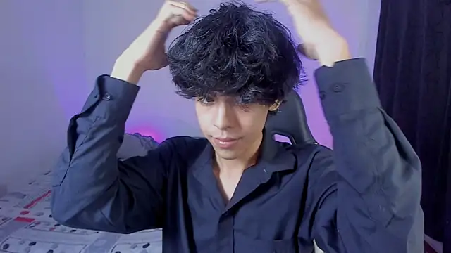 Alan26  online show from November 2025 03:41:01 AM