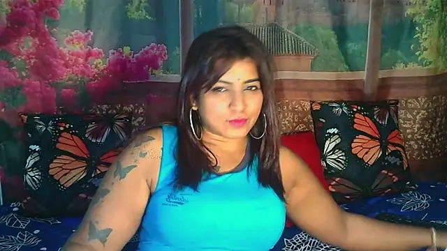 RoyalIndianCreamPuff online show from June 2026 07:05:02 PM