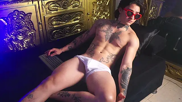 dantecoppolaa  online show from February 2025 10:31:01 PM