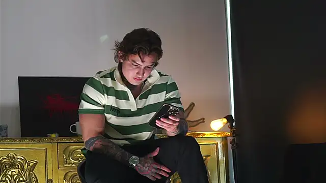 dantecoppolaa  online show from September 2025 08:25:02 PM