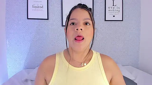 Natasha harper online show from October 2025 11:43:02 AM