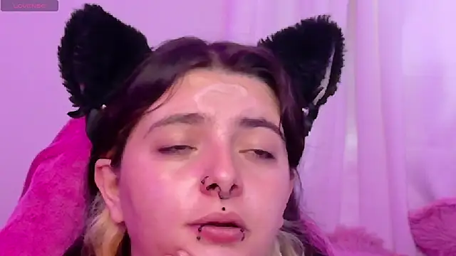 Snapshot of Sachi_Meow chatting on June 2026 07:49:01 PM Sachi Meow online show from June 2026 07:49:01 PM