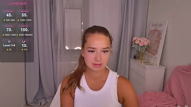 LovelyJessie online show from September 2025 01:55:02 PM