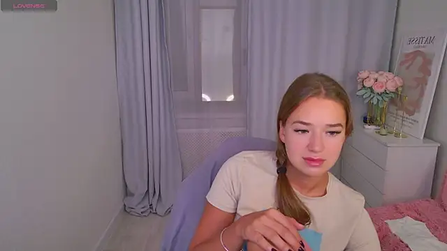 LovelyJessie online show from September 2025 03:24:02 PM