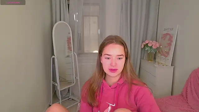 LovelyJessie online show from November 2025 01:55:02 PM