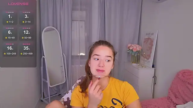 LovelyJessie online show from December 2025 01:53:01 PM