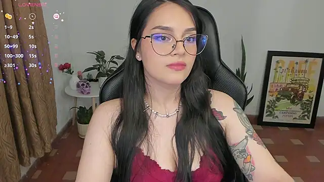 Snapshot of anaveleeez chatting on October 2025 02:36:02 AM anaveleeez online show from October 2025 02:36:02 AM